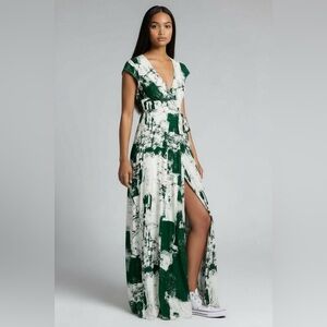 Elegant Green and White Maxi Dress